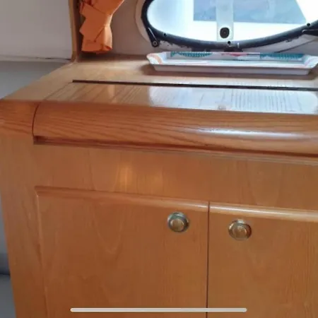 Bateau-hôtel Escapade Antiboise Avec Parking Inclus