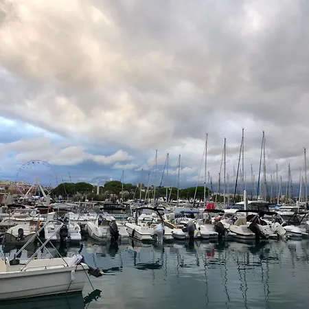 Πλωτό κατάλυμα Escapade Antiboise Avec Parking Inclus